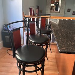 Barstool 