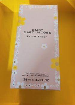 Marc Jacobs  Daisy  Eau So French 