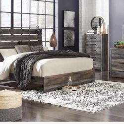 Drystan Multi Panel Bedroom Set