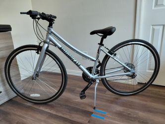 Motobecane Café 21 Women’s Hybrid Bike