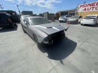 2015 DODGE CHALLENGER SXT PARTS ONLY
