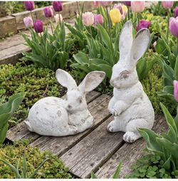 Set of 2, Distressed White Resin Rabbit Figurines, Home Decor for Garden, table NEW