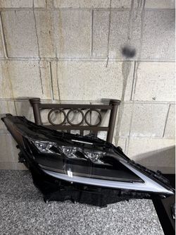 Lexus RX350 RX450h OEM 2020-2022 Right Passenger Side Headlight