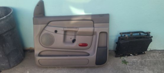 2003 Dodge Ram Right Pannel