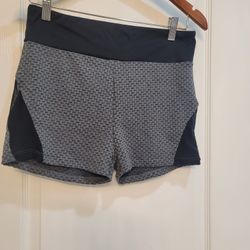 Women's Size XL Workout Shorts 