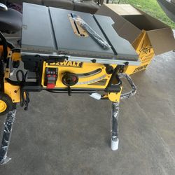 Dewalt 10 in Table Saw Precio Firme
