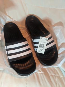 adidas duramo slides size 17-NWT