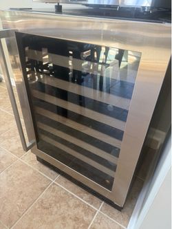 Beverage Center/ Wine Fridge