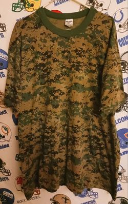 Vintage 1990s 2000s Tru-Spec Woodland MARPAT (Marine Pattern) Digital Camouflage T-Shirt.