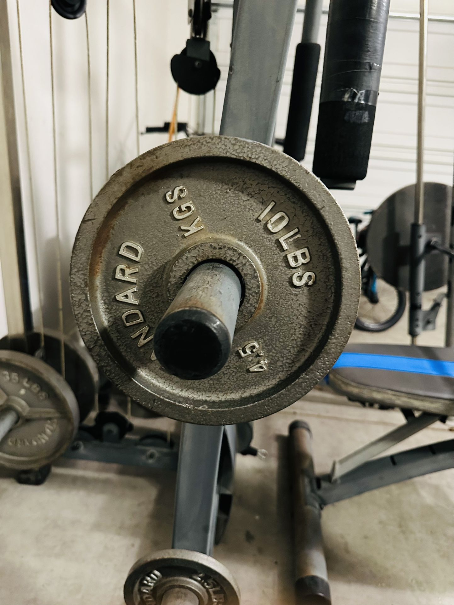 Weight lifting set and bench GYM for Sale in Avondale, AZ OfferUp