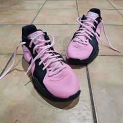 Nike Air Kobe/Sabrina 4 - size 13.5