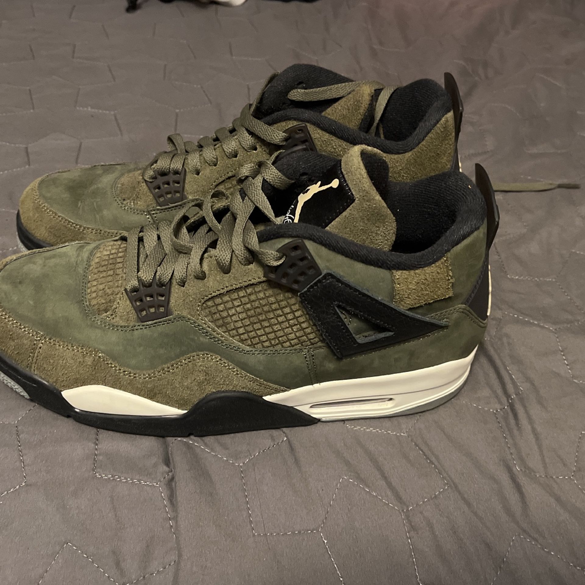 Jordan 4 Olive Green (size 11)