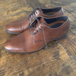 Cole Haan Dress Shoes Men's MC Cap Toe Oxford  Size 8 Med British Tan C11632 EUC  Pre-owned but in EUC. Worn only one time See photos for minor imperf