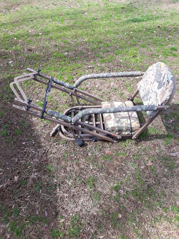 Brent hunt trophy whitetail climbing stand for Sale in Pelzer, SC OfferUp