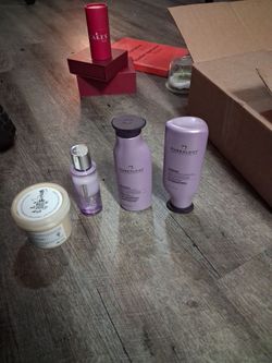 Hey care and make up bundle