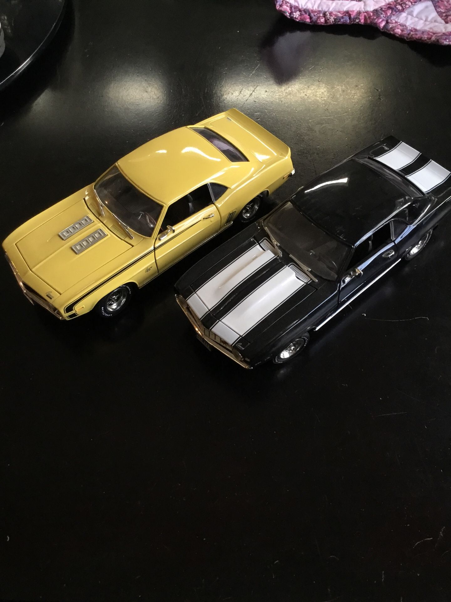 1969 Camaro Z-28 SS 396 Ertl 1:18 Scale Die Cast Cars 69