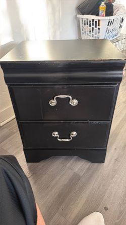 Used cajonera