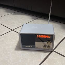 Crosley Radio & Bluetooth 