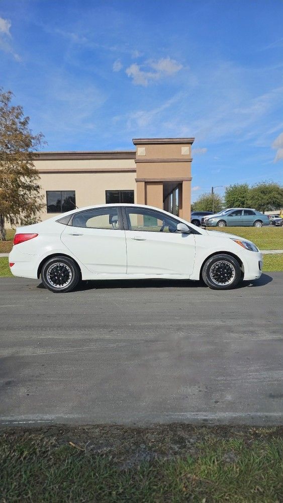 2015 Hyundai Accent