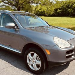 2004 Porsche Cayenne