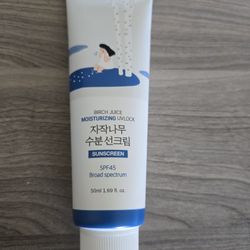 Moisturizing Spf 45 Round Lab