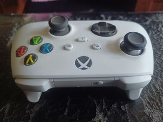 XBOX SERIES X CONTROLLER NEW $65 FINAL PRICE READ DESCRIPTION AND SEE ALL PICTURES