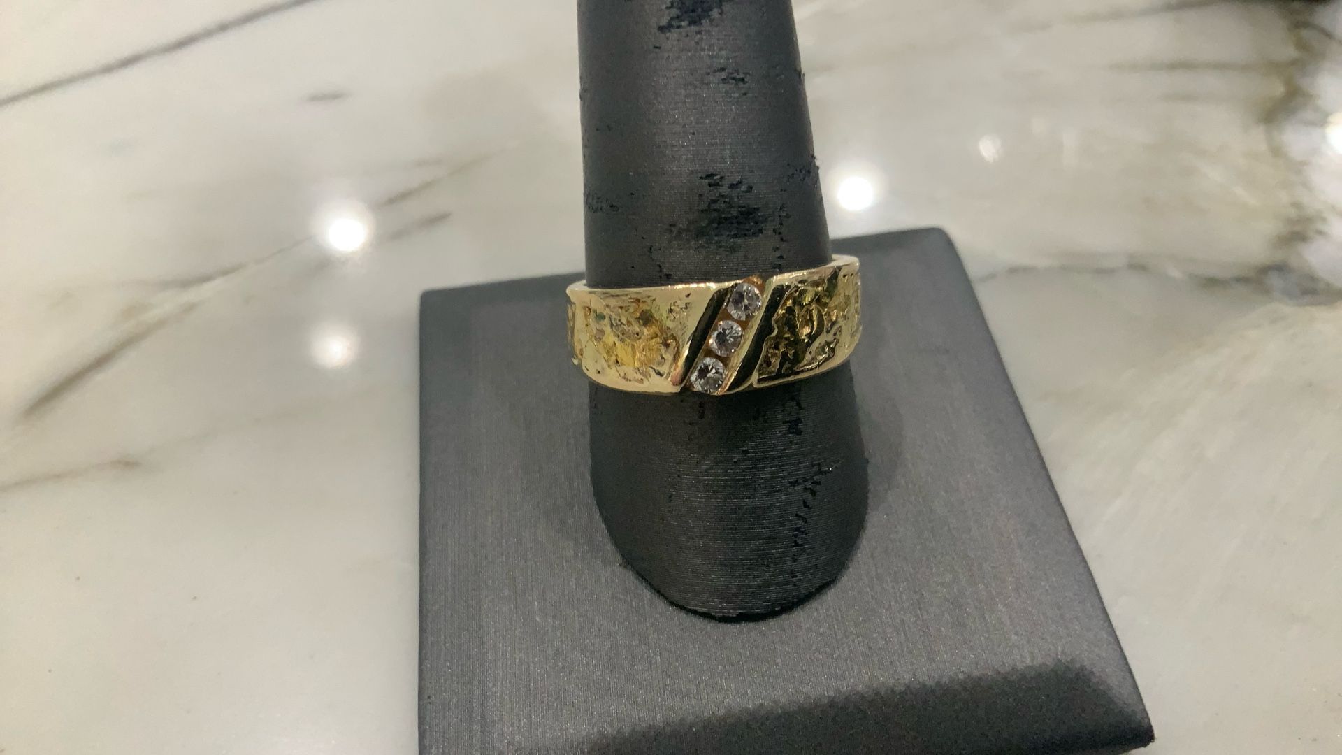 Wedding Band Containing Natural Nuggets And Genuine Diamonds 8.9 Grams Of 22kt And 14kt Gold