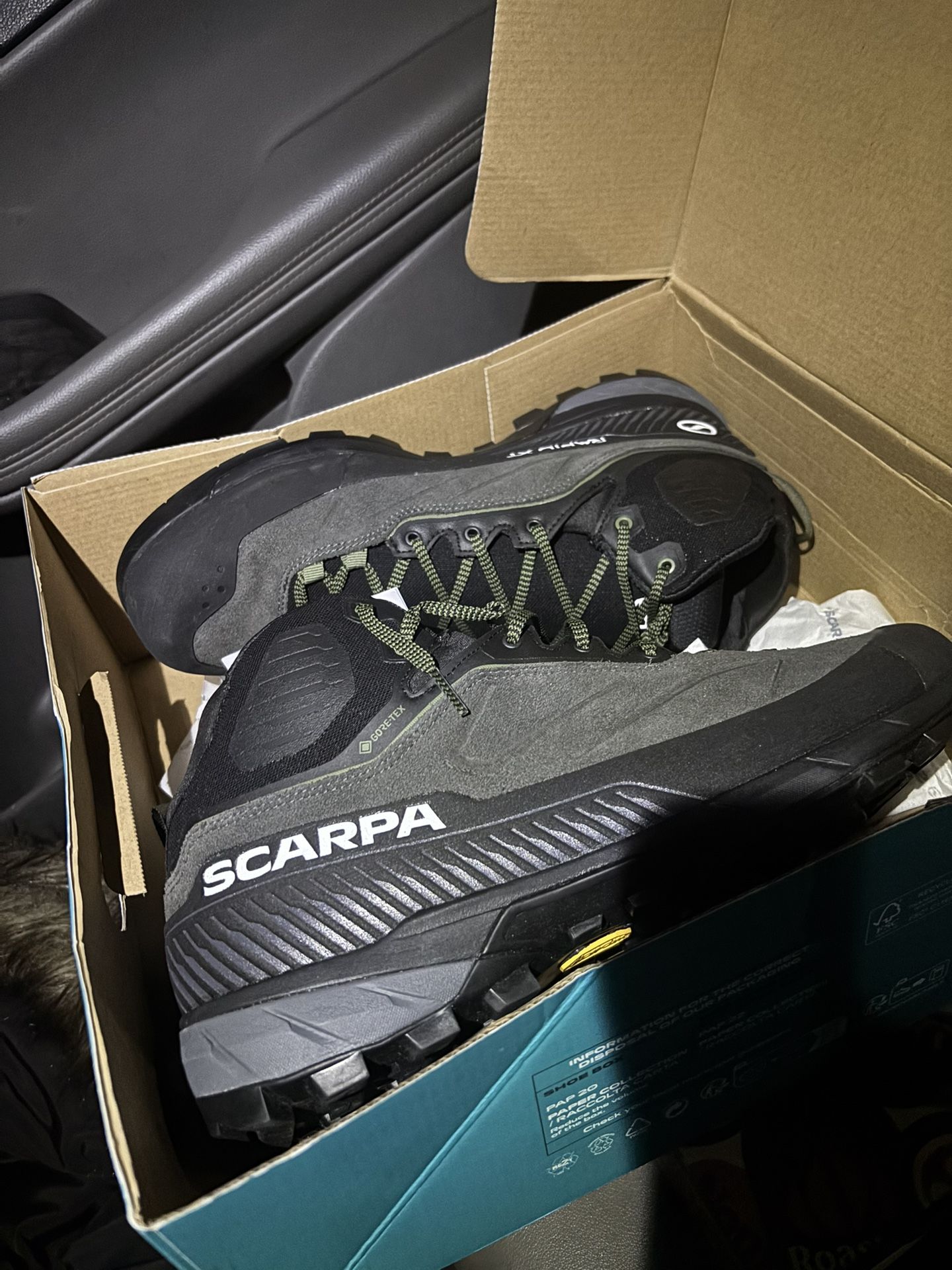 Scarps