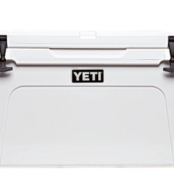 Brand New Yeti Tundra 75 Hard cooler 