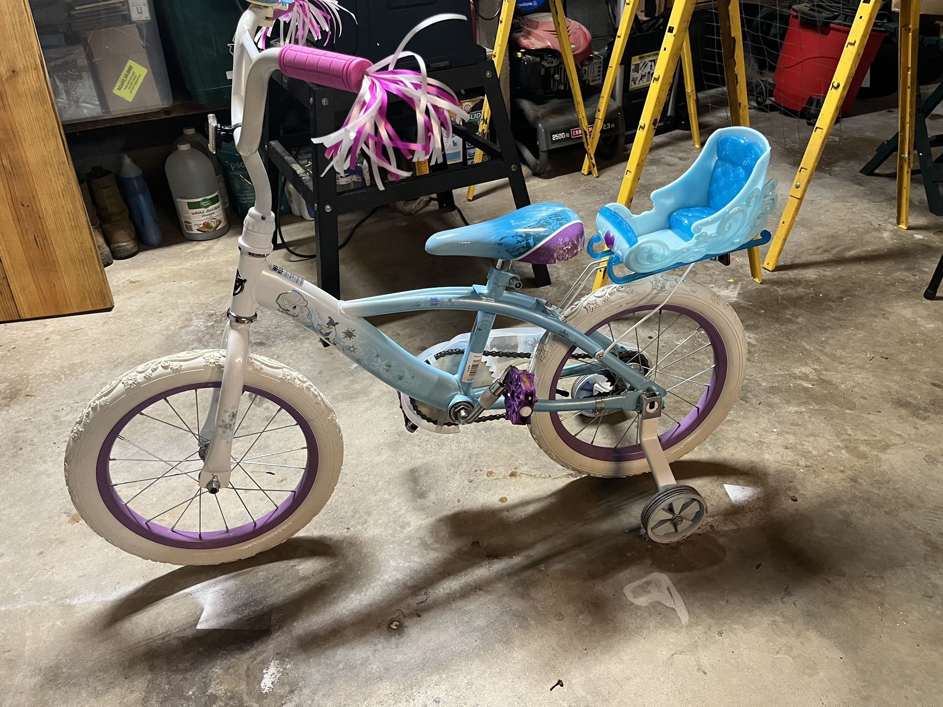 Huffy 12 in Frozen Children’s Bike