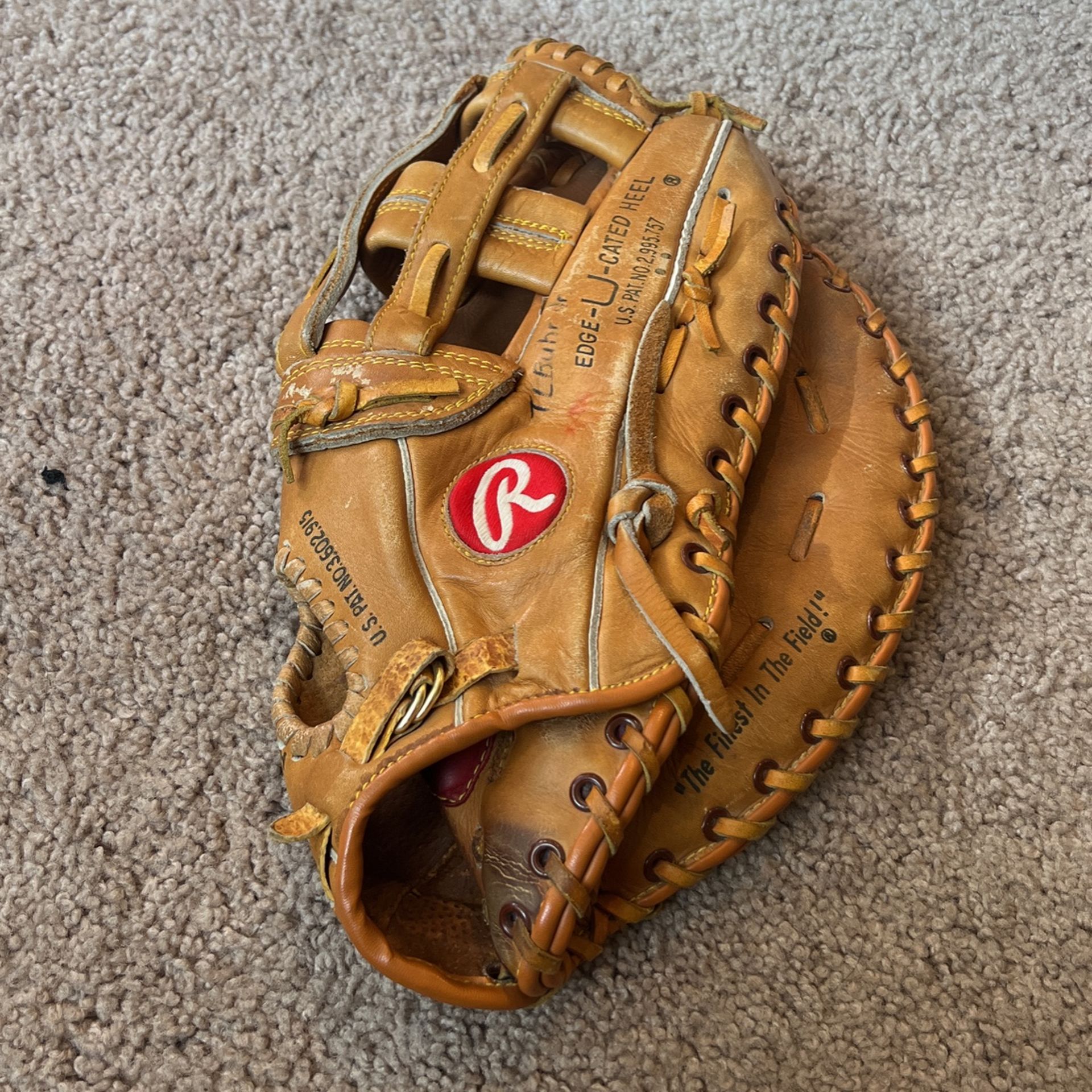 Rawlings Baseball Glove 