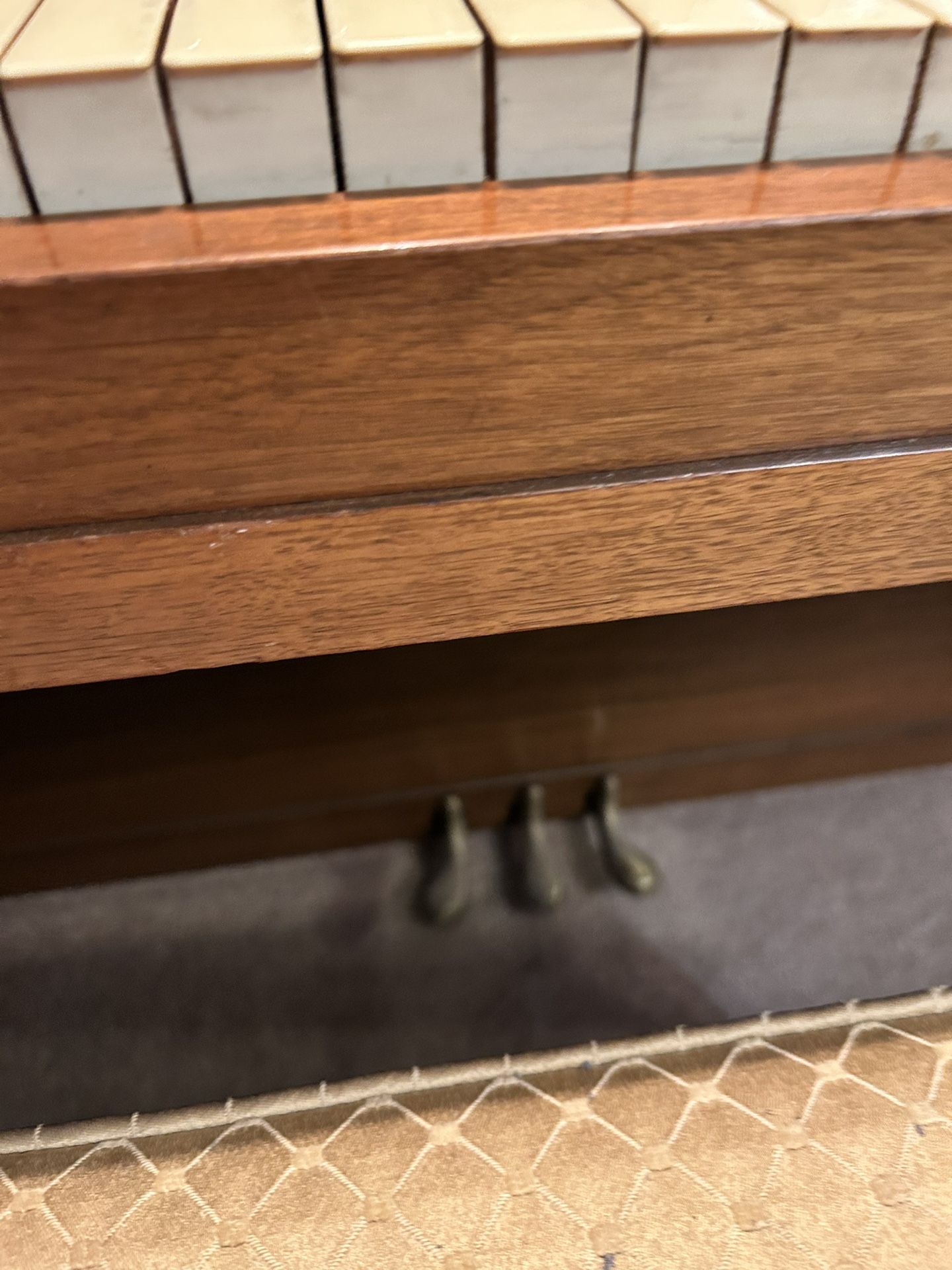 Hardman upright Piano 