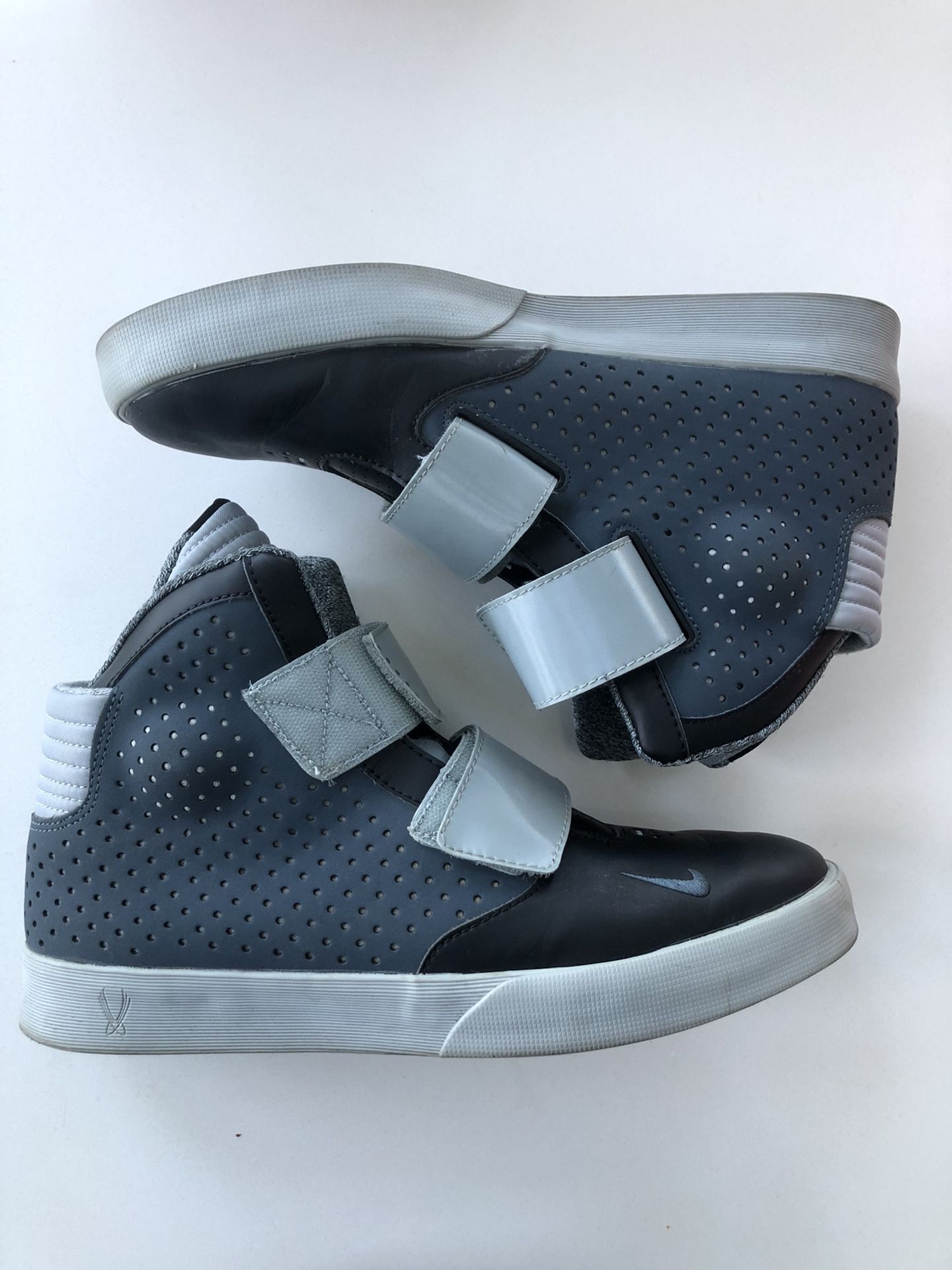 Size Nike Flystepper 2K3 Grey