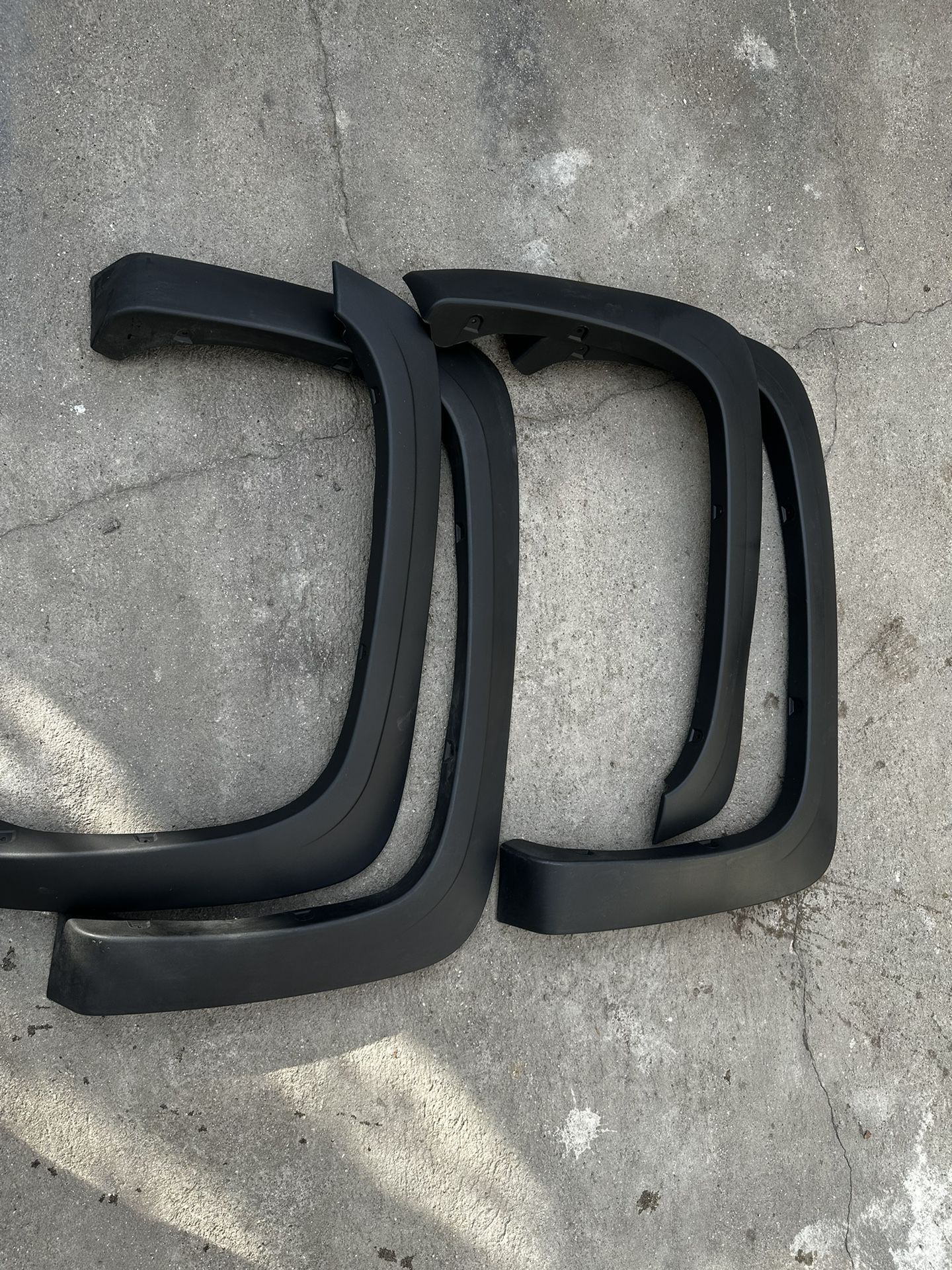 Silverado 1500/2500HD/3500HD Fender Flare 4pc Year 2007/2013