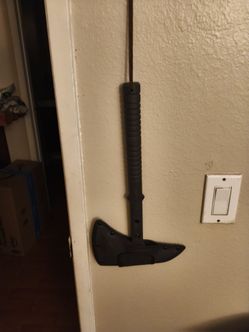 Survival hatchet