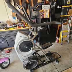 Bowflex max trainer m7