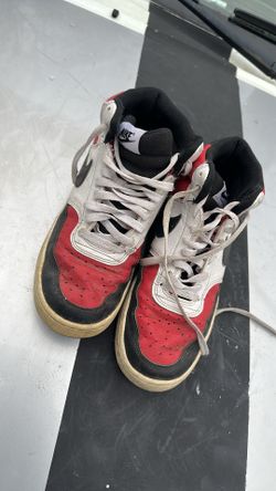 Black-White-Red Nikes Shoes