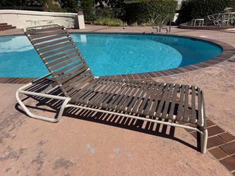 Outdoor Pool Furniture - Lounge, Chairs and Tables
