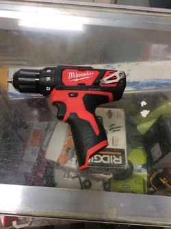 Milwaukee M12 drill driver NO BATTERY
