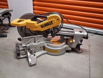Dewalt Saw