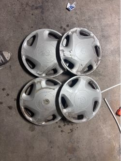 1998 Toyota Tacoma original hub caps size 14