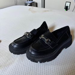 Black Shoes Size 8 not free