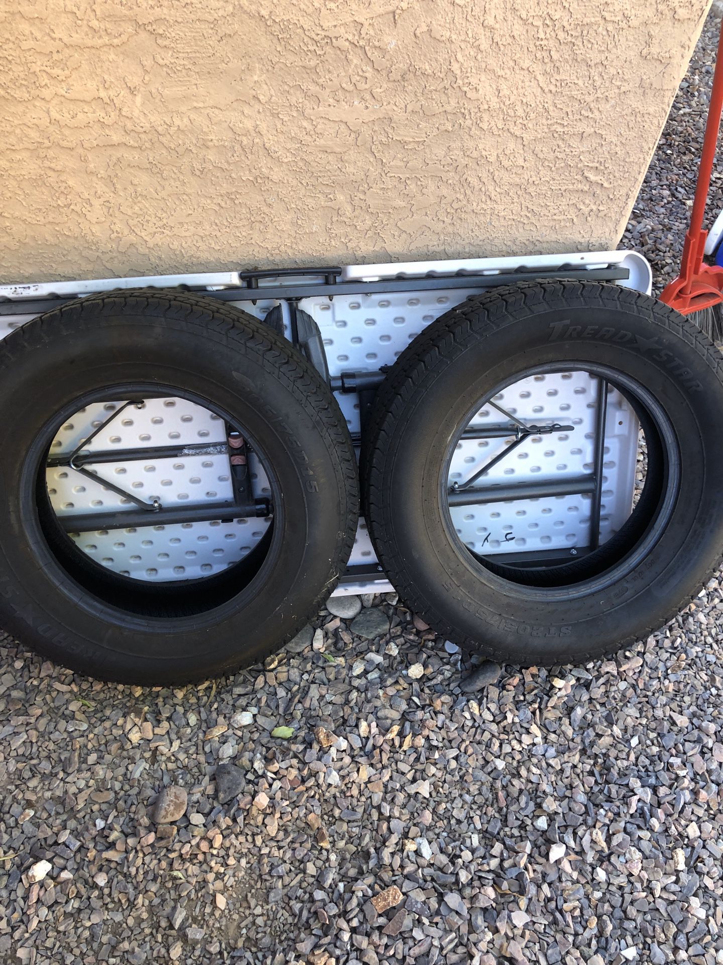 Trailer tires