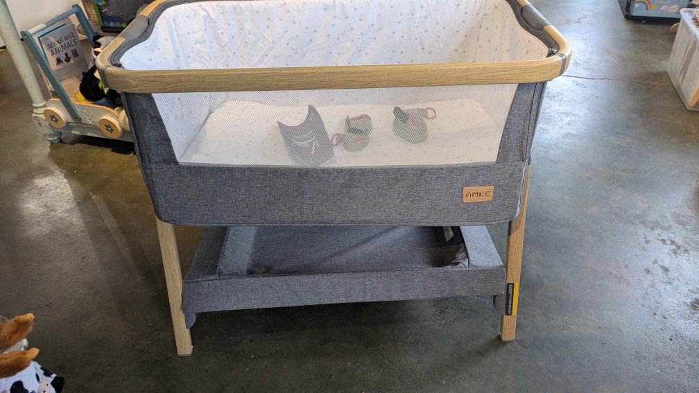 Amke Bassinet Bedside Sleeper Combo Baby Bed Co Sleeper