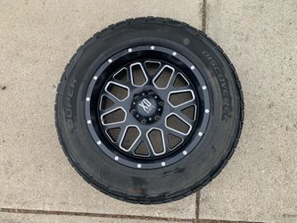 XD Rim And Cooper Tire LT275/65/20