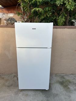 HOTPOINT Fridge White 15cu ft 28x29x60🛑👍3 MONTHS WARRANTY