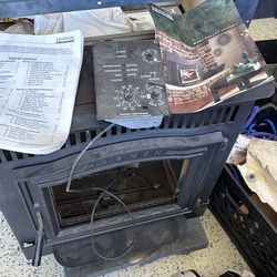 Pellet insert fireplace