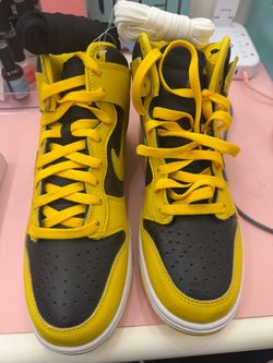 Nike Dunk High Black and Yellow Sneakers