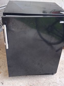 Summit fridge and freezer