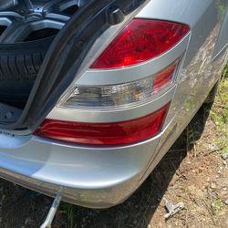 2008 S550 passenger tail light OEM